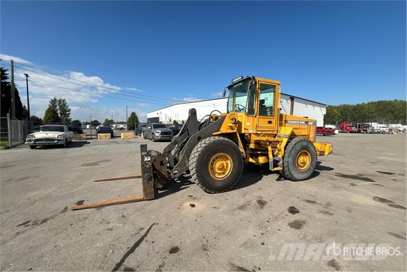 Volvo BM L90C Wheel Loader لوادر بعجل