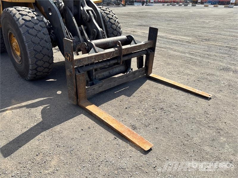 Volvo BM L90C Wheel Loader لوادر بعجل