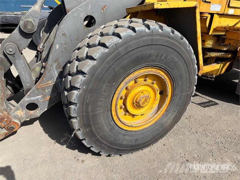 Volvo BM L90C Wheel Loader لوادر بعجل