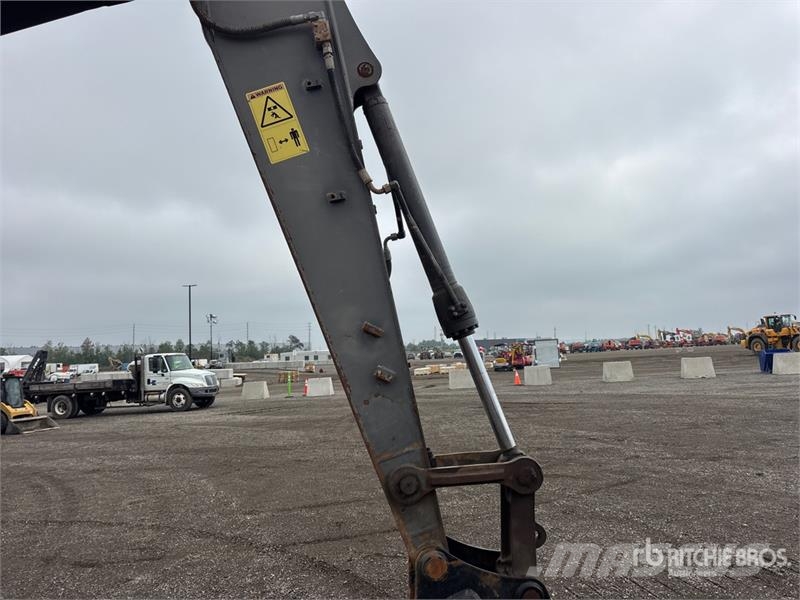Volvo EC140EL 대형 굴삭기 29톤 이상