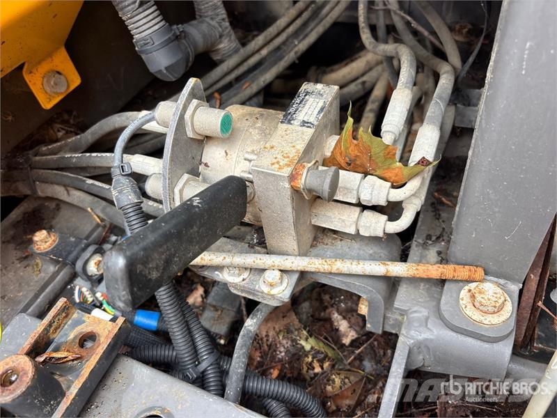 Volvo EC140EL 대형 굴삭기 29톤 이상