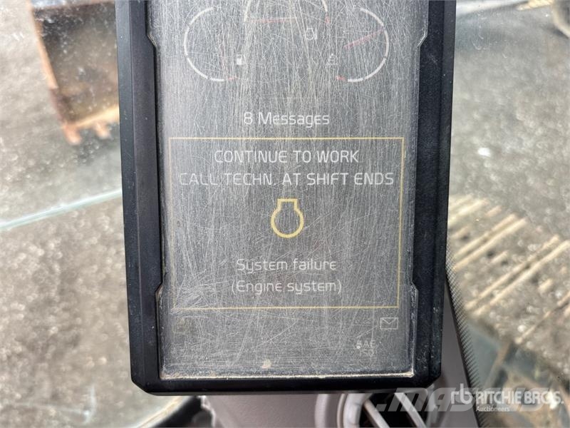 Volvo EC140EL 대형 굴삭기 29톤 이상