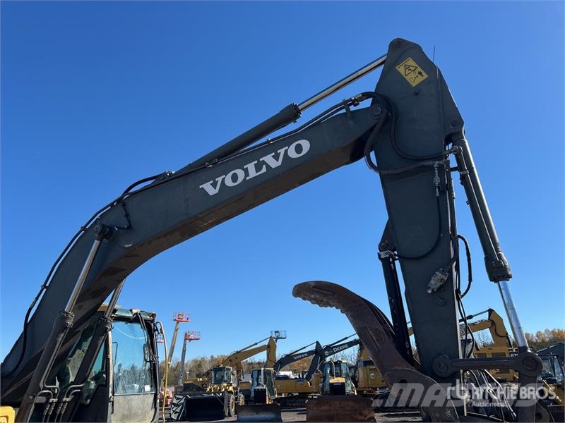 Volvo EC220D Tracked Excavator Gravemaskiner på larvebånd