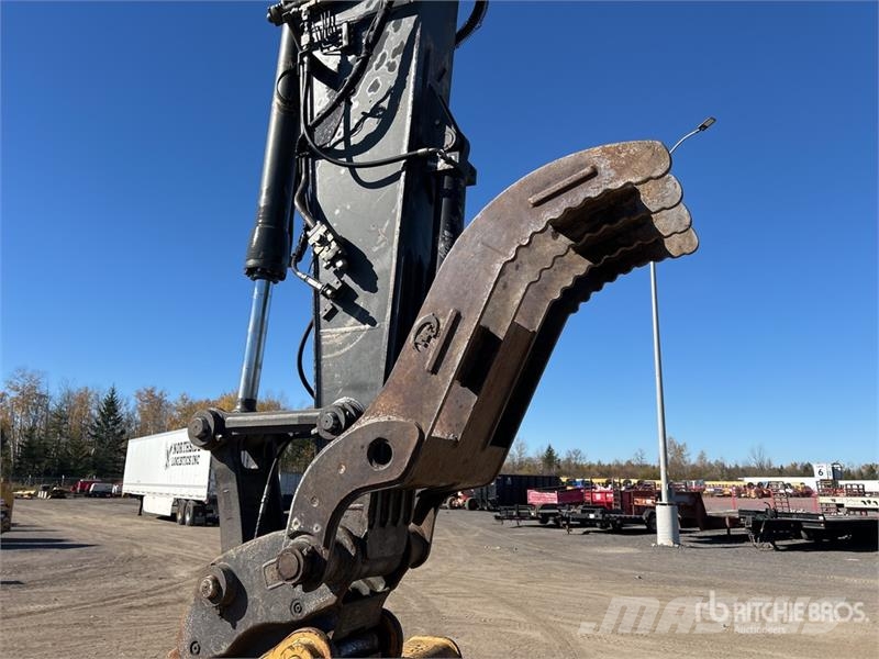 Volvo EC220D Tracked Excavator Gravemaskiner på larvebånd