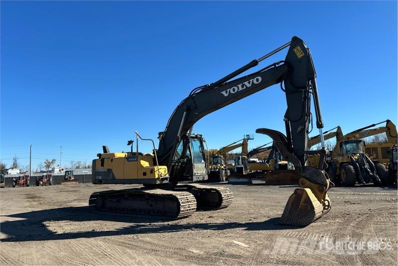 Volvo EC220D Tracked Excavator Gravemaskiner på larvebånd