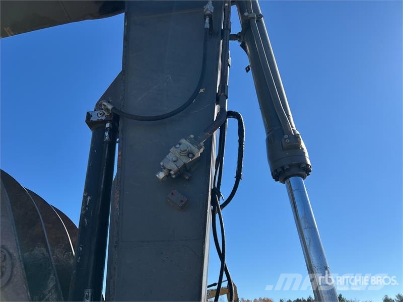 Volvo EC220DL Tracked Excavator Bageri gusjeničari
