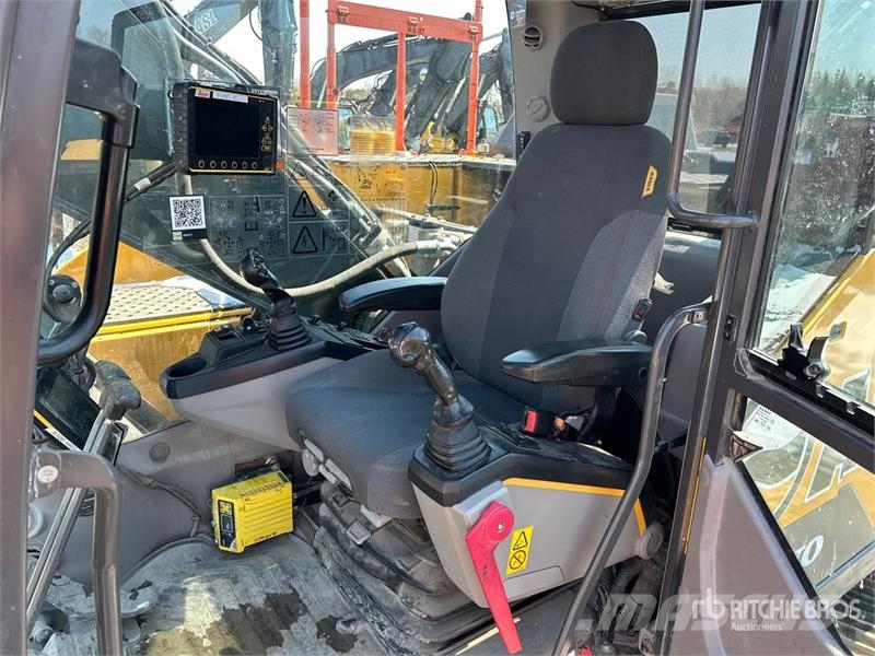 Volvo EC220EL Tracked Excavator Raupenbagger