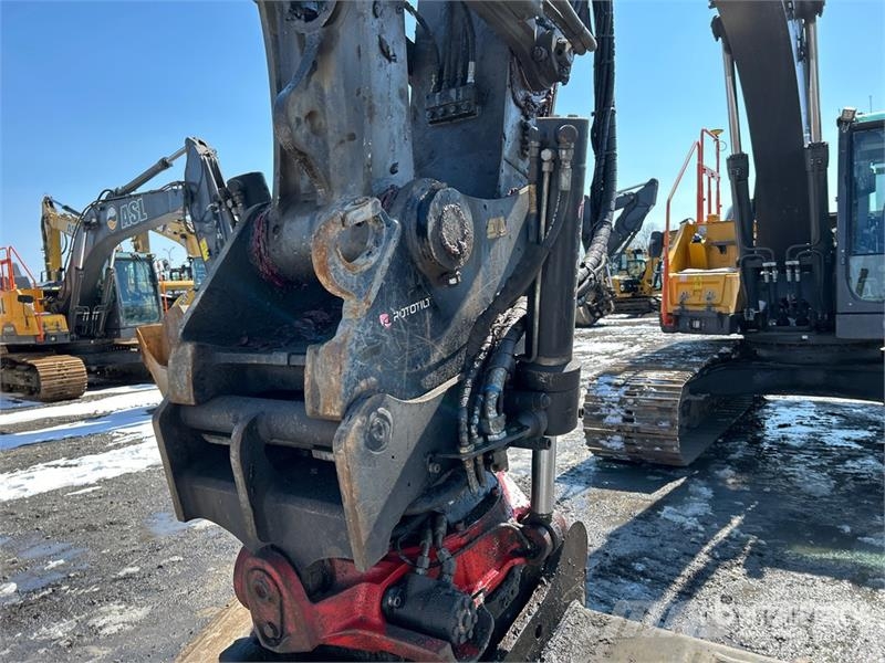Volvo EC220EL Tracked Excavator Raupenbagger