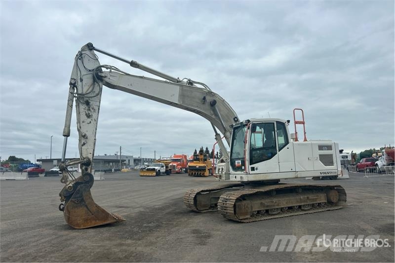Volvo EC220EL Tracked Excavator Roomikekskavaatorid