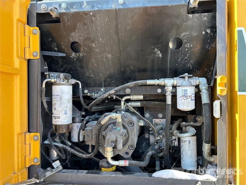 Volvo EC220EL Tracked Excavator Raupenbagger