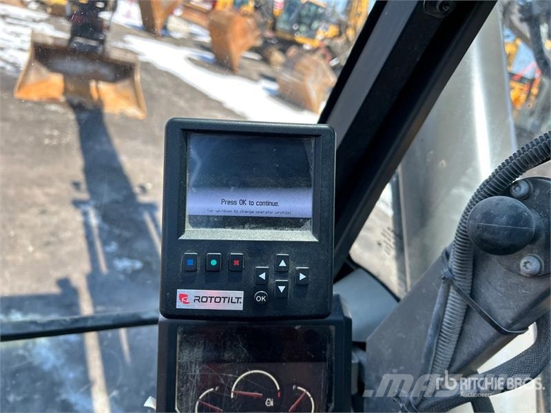 Volvo EC220EL Tracked Excavator Raupenbagger