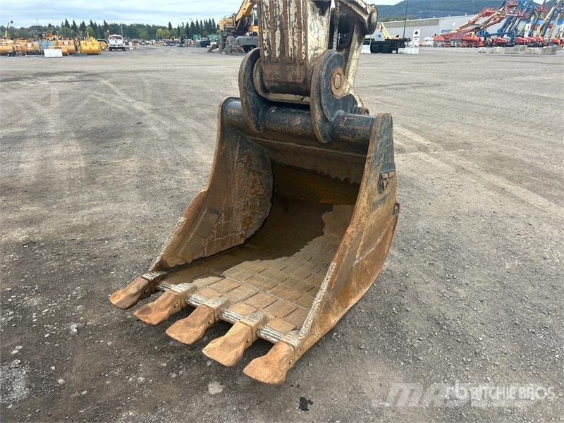Volvo EC220EL Tracked Excavator Roomikekskavaatorid