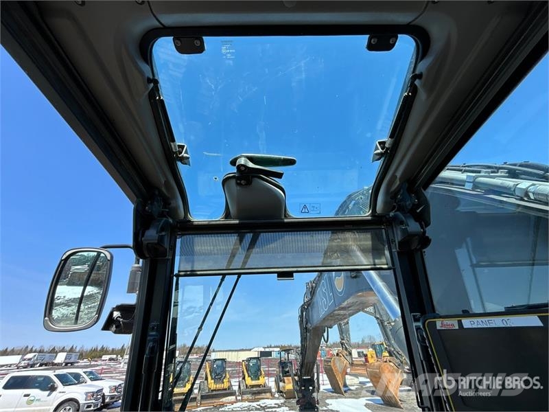 Volvo EC220EL Tracked Excavator Raupenbagger