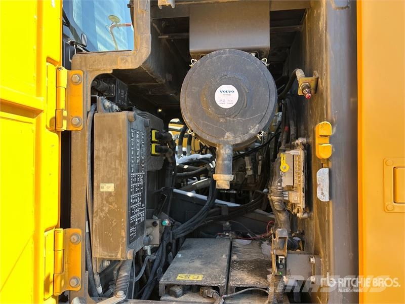 Volvo EC220EL Tracked Excavator Raupenbagger