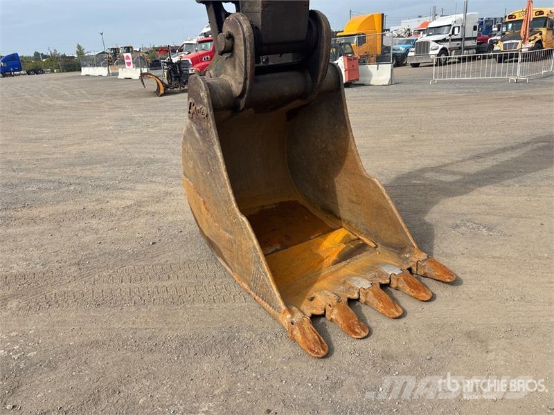 Volvo EC330B LC Tracked Excavator Bagri goseničarji