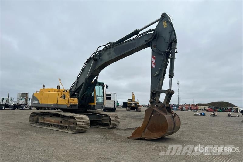 Volvo EC460B LC Tracked Excavator Crawler excavators