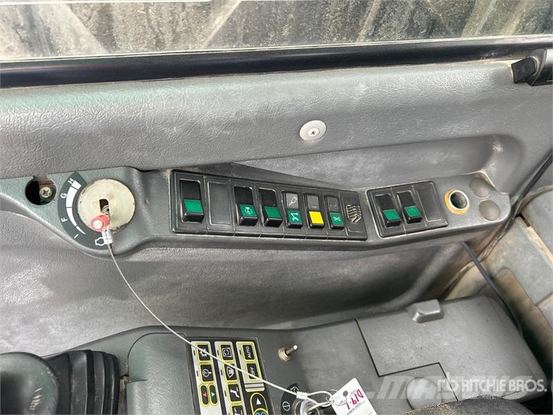 Volvo EC460B LC Tracked Excavator Crawler excavators