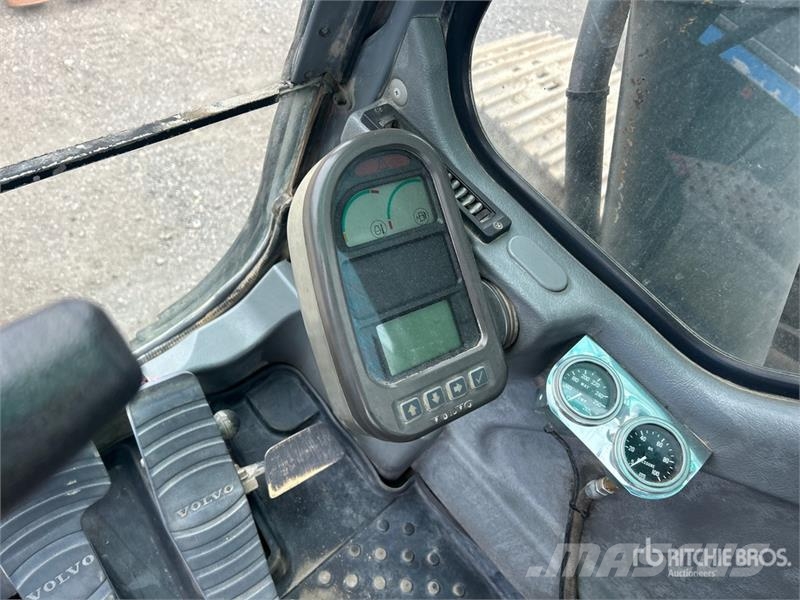 Volvo EC460B LC Tracked Excavator Crawler excavators