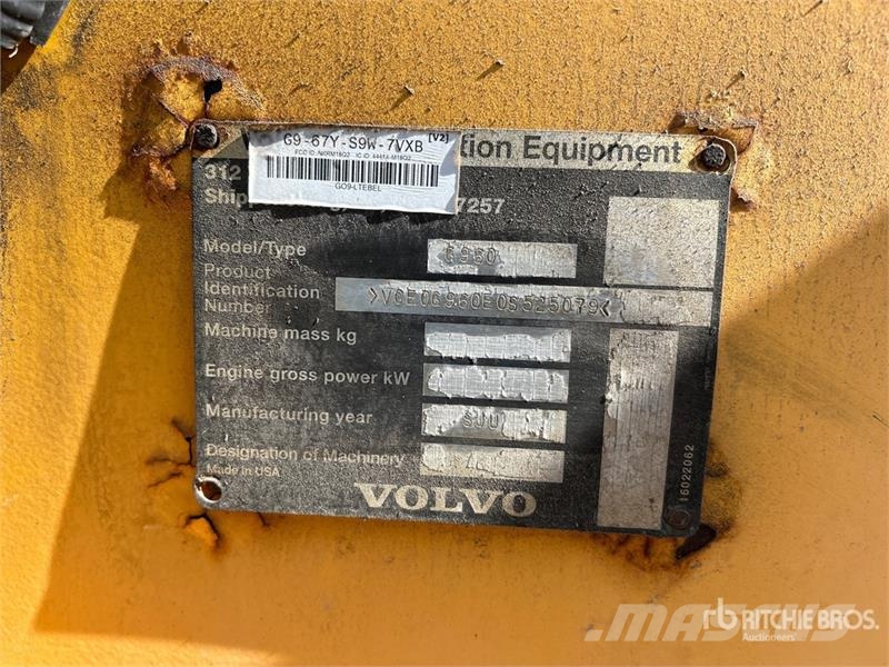 Volvo G960 معدات تمهيد الطرق