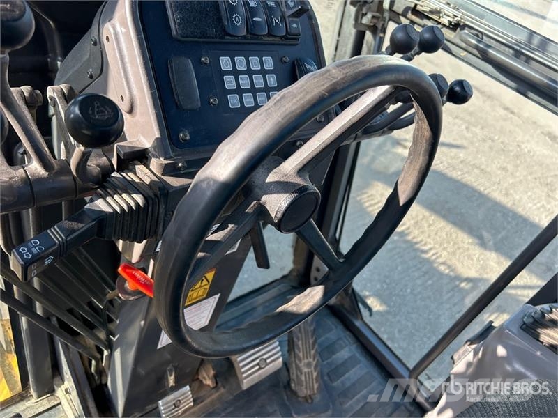 Volvo G990 Grejderi