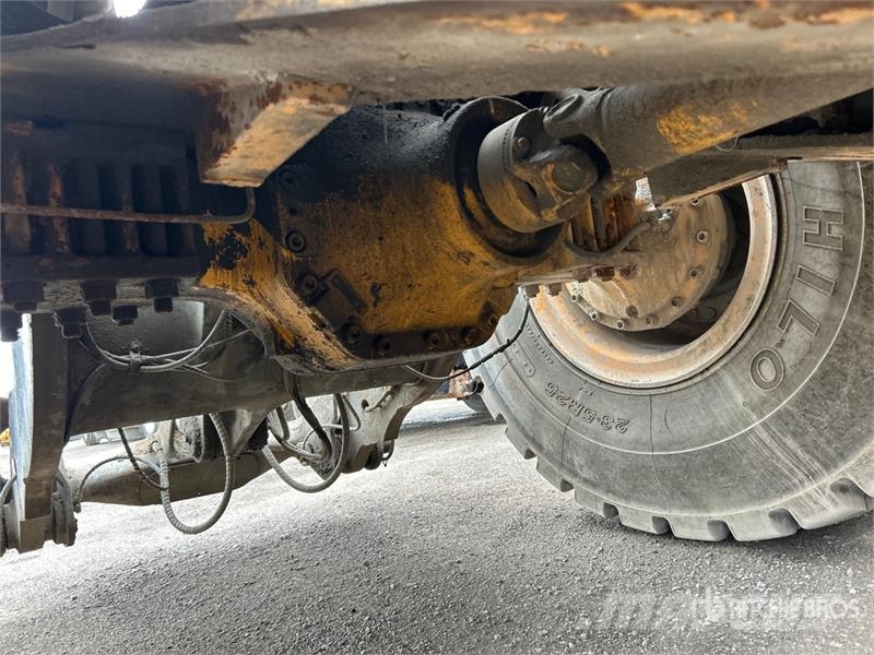 Volvo L110E 휠로우더