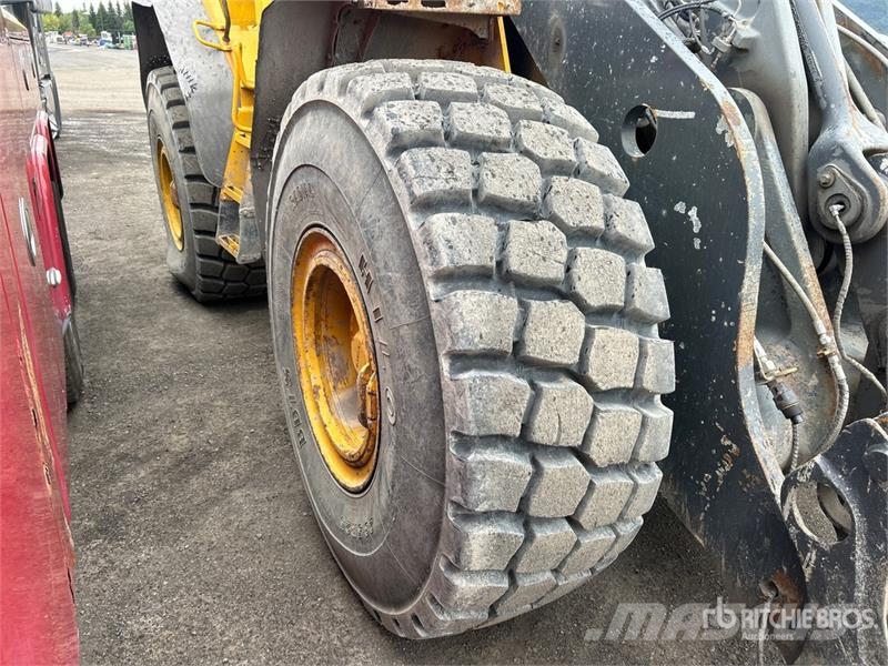 Volvo L110E 휠로우더