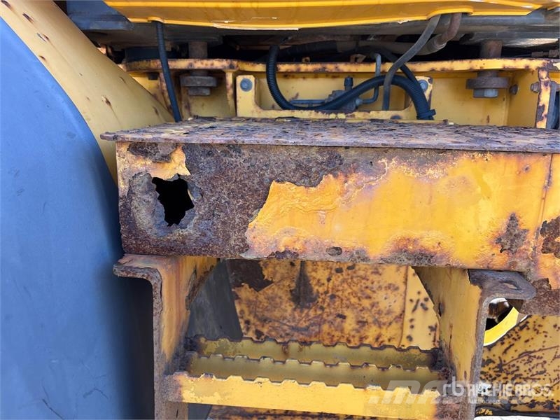 Volvo L110F Wheel Loader Wheel loaders