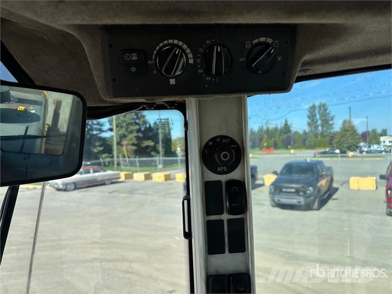 Volvo L110F Wheel Loader Wheel loaders