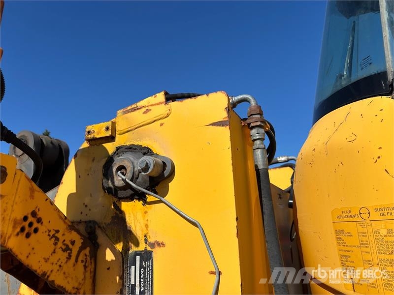 Volvo L110F Wheel Loader Wheel loaders
