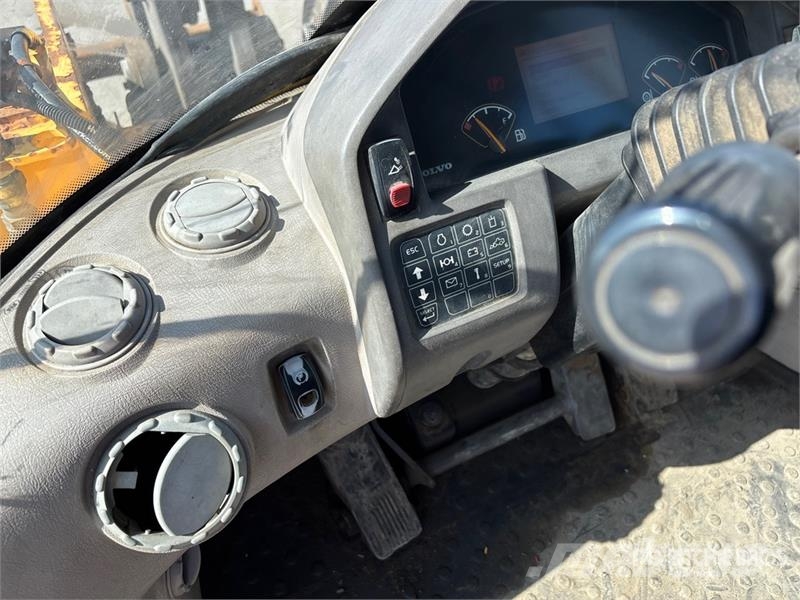 Volvo L110F Wheel Loader Wheel loaders