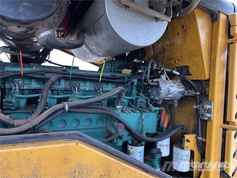 Volvo L120E Wheel Loader Iekrāvēji uz riteņiem