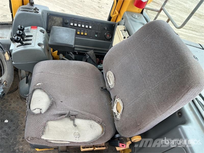 Volvo L120E Wheel Loader Iekrāvēji uz riteņiem