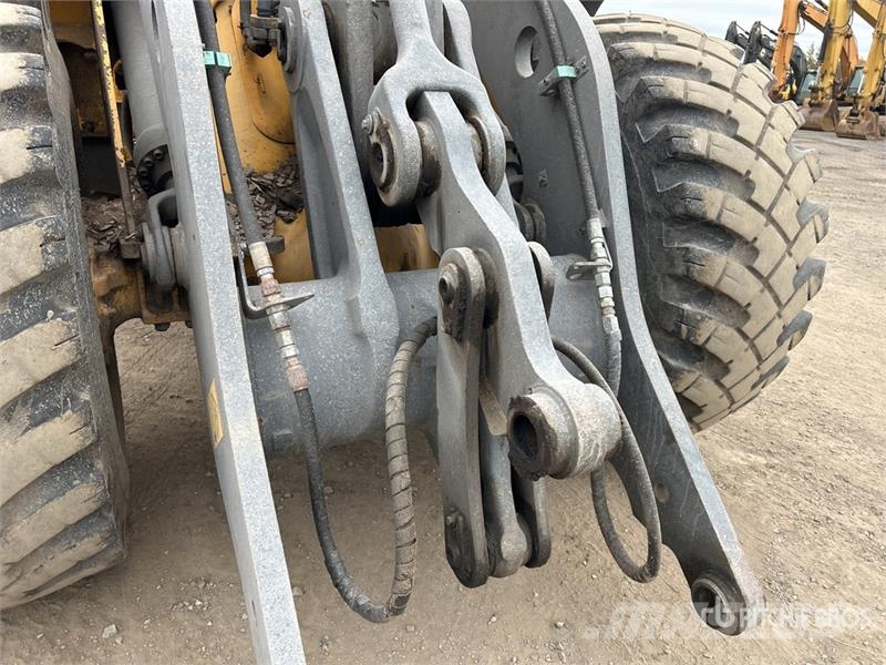Volvo L120E Wheel Loader Iekrāvēji uz riteņiem
