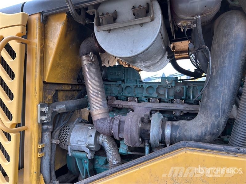 Volvo L120E Wheel Loader Iekrāvēji uz riteņiem