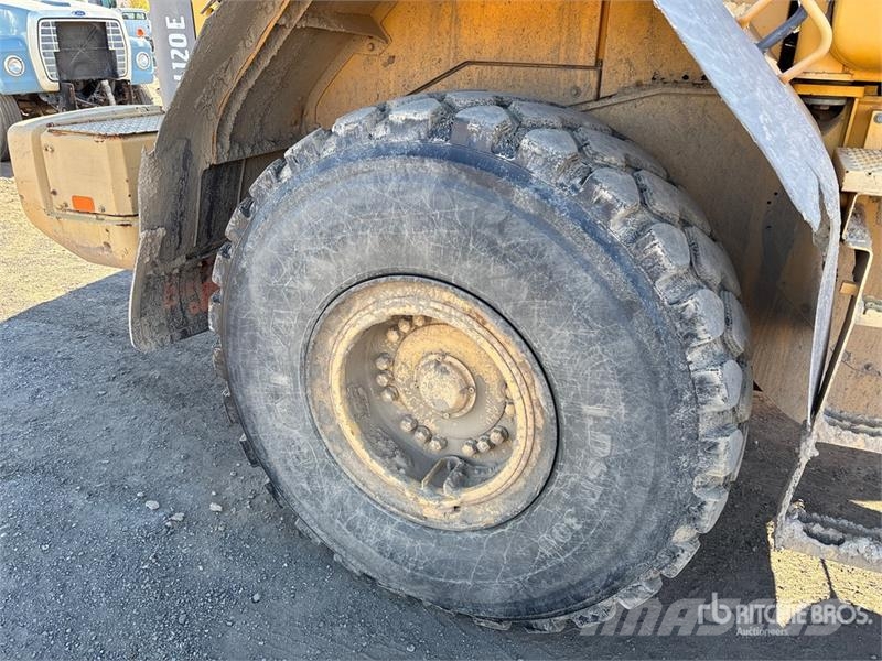 Volvo L120E Wheel Loader Iekrāvēji uz riteņiem