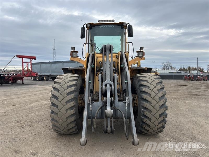 Volvo L120E Wheel Loader Iekrāvēji uz riteņiem