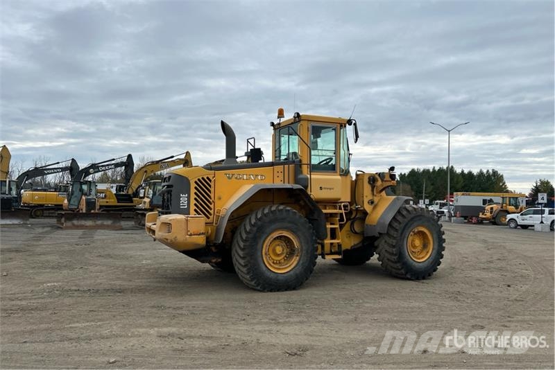 Volvo L120E Wheel Loader Iekrāvēji uz riteņiem