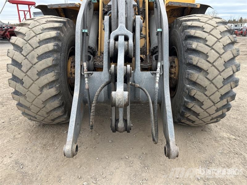 Volvo L120E Wheel Loader Iekrāvēji uz riteņiem