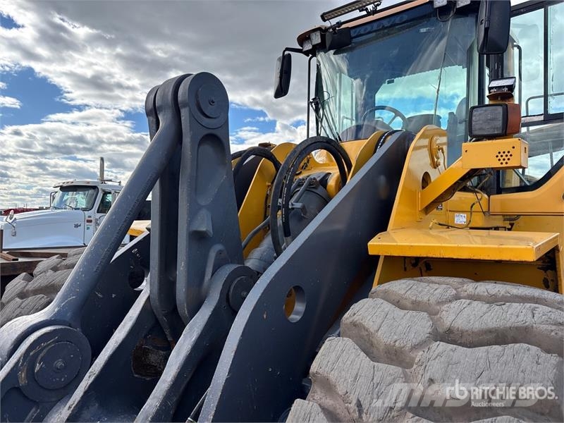 Volvo L150F Wheel Loader Kolesni nakladalci