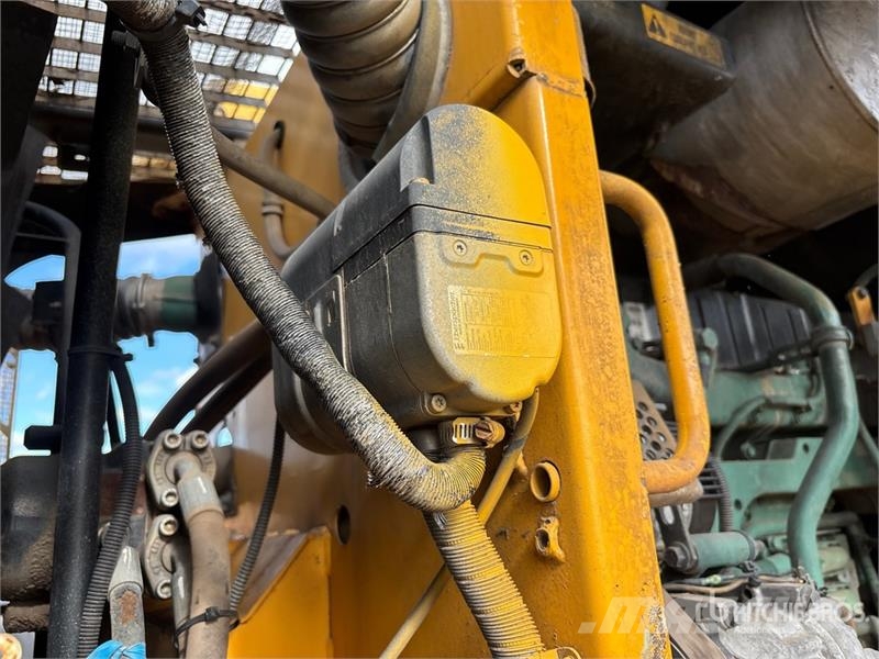 Volvo L150F Wheel Loader Kolesni nakladalci