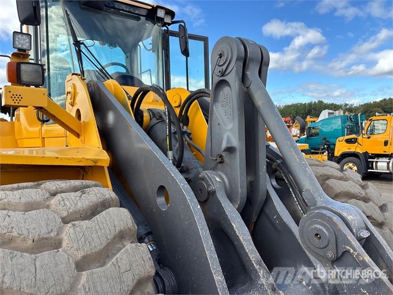 Volvo L150F Wheel Loader Kolesni nakladalci