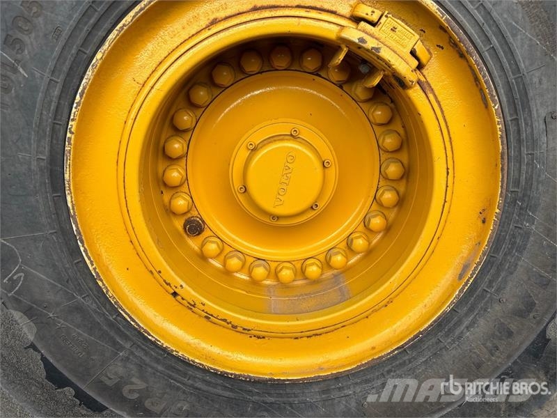 Volvo L150F Wheel Loader Kolesni nakladalci