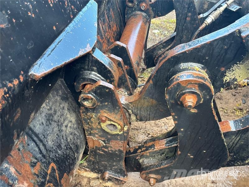 Volvo L180 Wheel Loader (Inoperable) Iekrāvēji uz riteņiem
