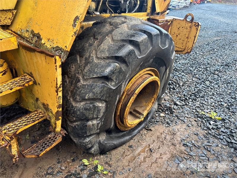 Volvo L180 Wheel Loader (Inoperable) Iekrāvēji uz riteņiem