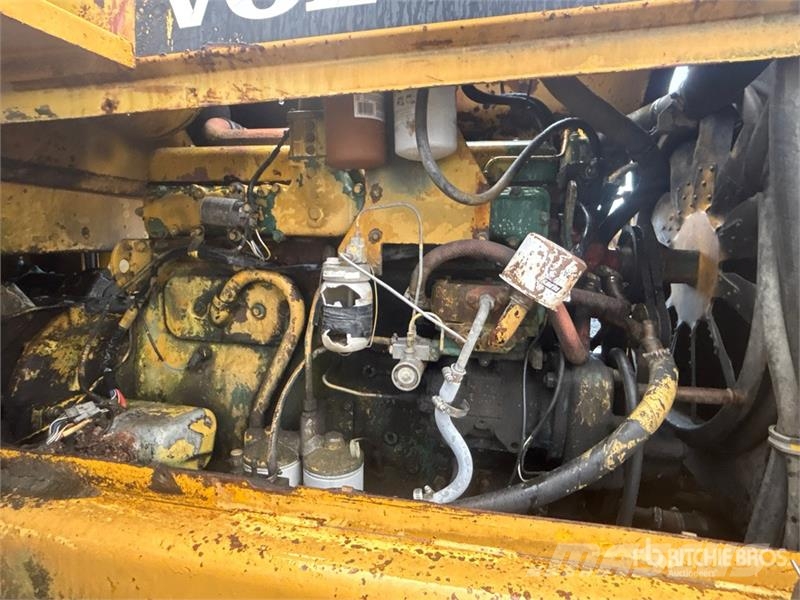 Volvo L180 Wheel Loader (Inoperable) Iekrāvēji uz riteņiem
