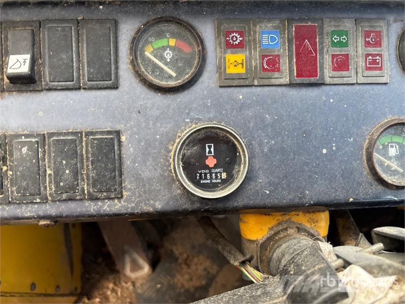 Volvo L180 Wheel Loader (Inoperable) Iekrāvēji uz riteņiem