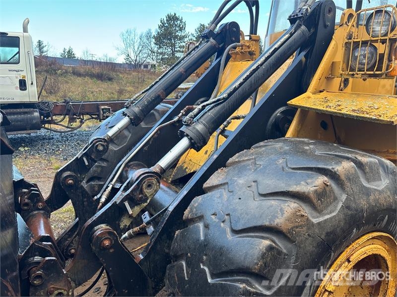 Volvo L180 Wheel Loader (Inoperable) Iekrāvēji uz riteņiem