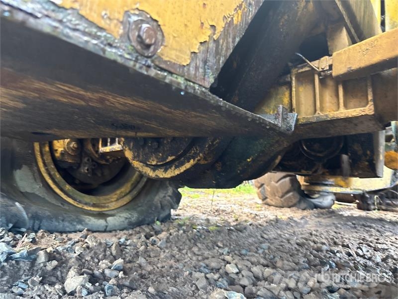 Volvo L180 Wheel Loader (Inoperable) Iekrāvēji uz riteņiem