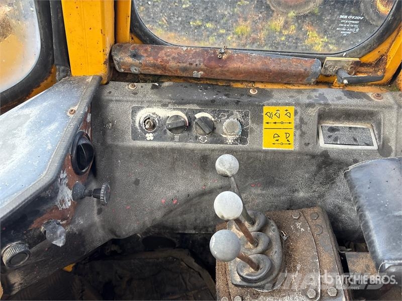 Volvo L180 Wheel Loader (Inoperable) Iekrāvēji uz riteņiem