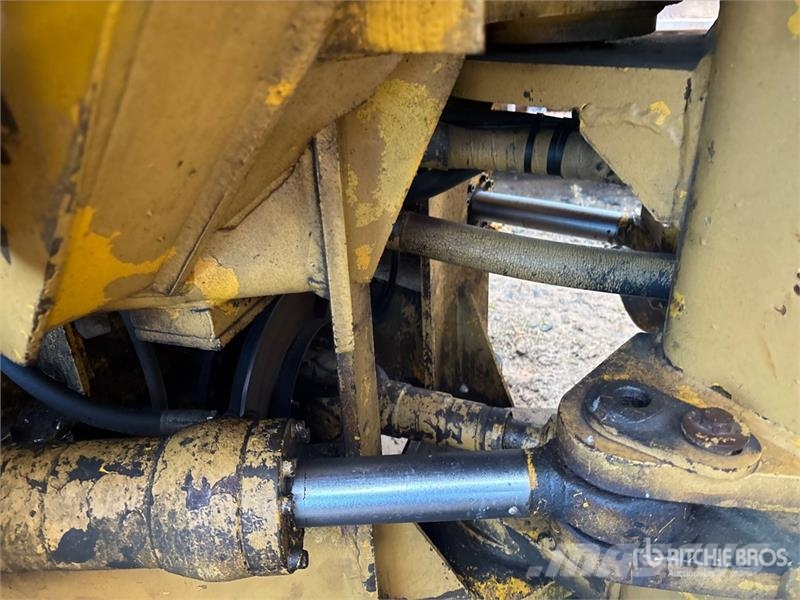Volvo L180 Wheel Loader (Inoperable) Iekrāvēji uz riteņiem
